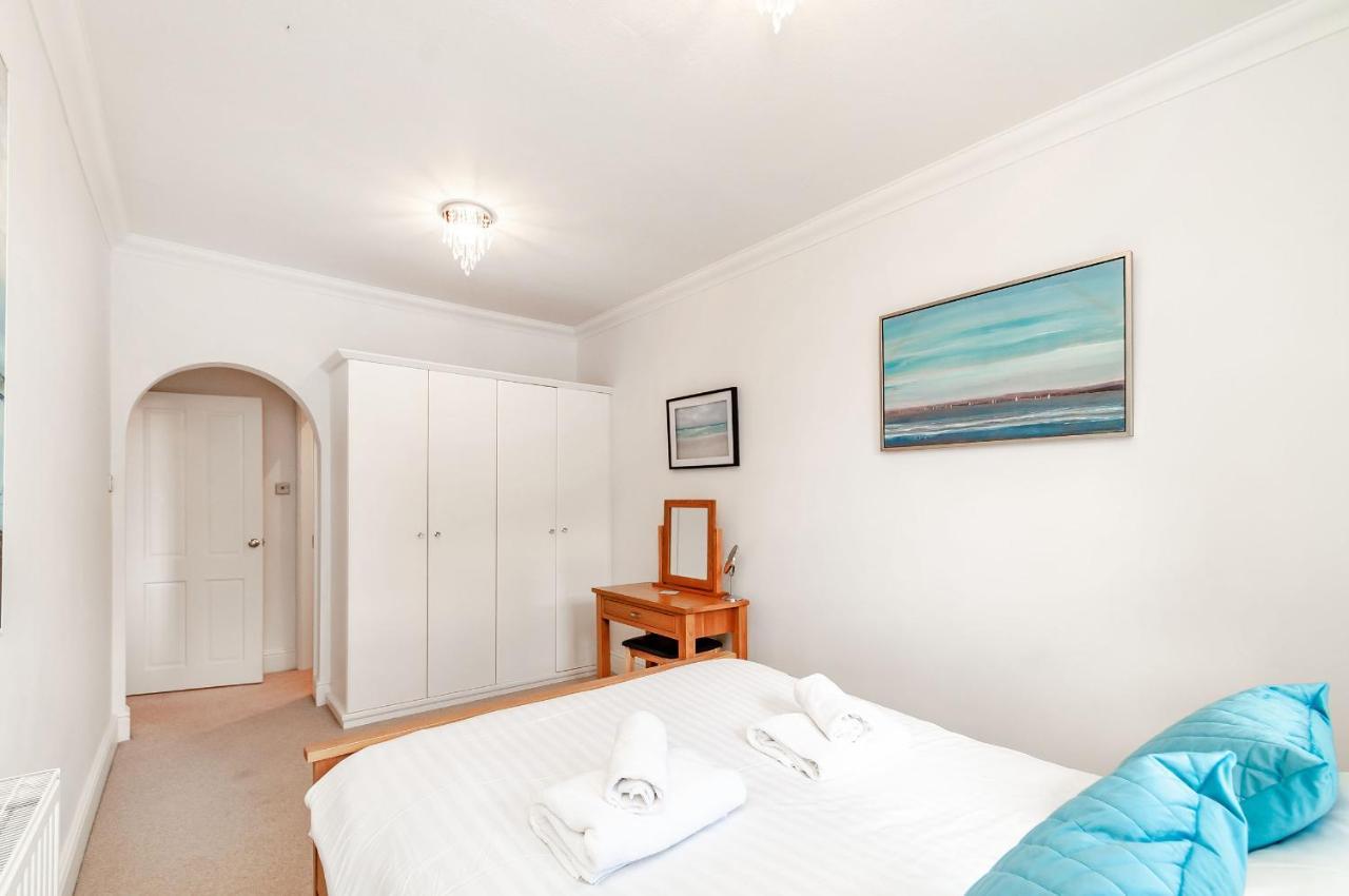 8 Kents Bank House Apartment Grange-over-Sands Exterior photo